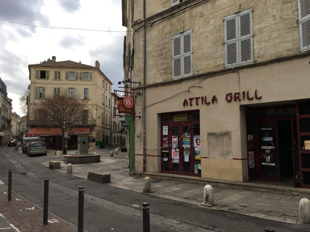 L'ancien restaurant Portail Matheron avant la création du théâtre L'Oriflamme en 2022